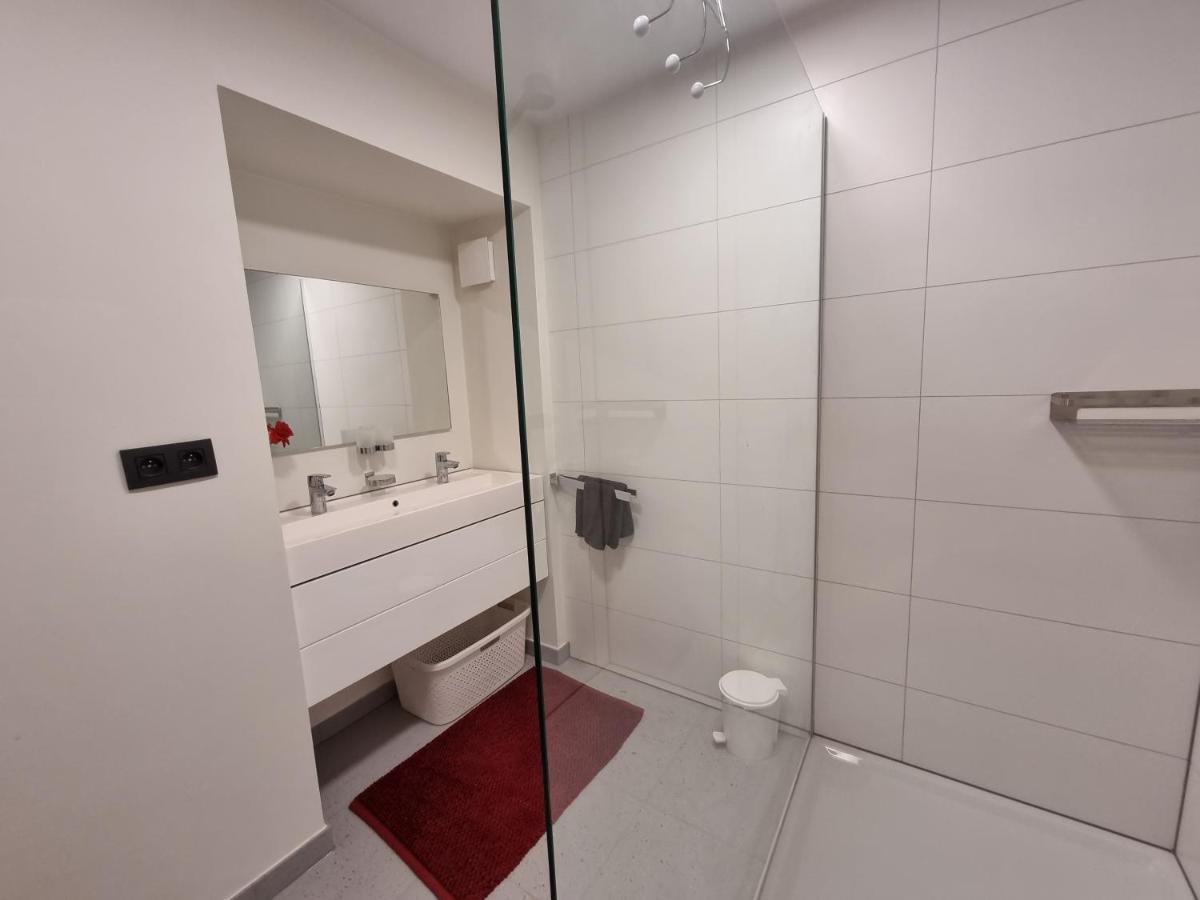 Susberg 3 Luxe Verblijf Met Zwembad En Sauna NeerNeerpelt Exteriör bild