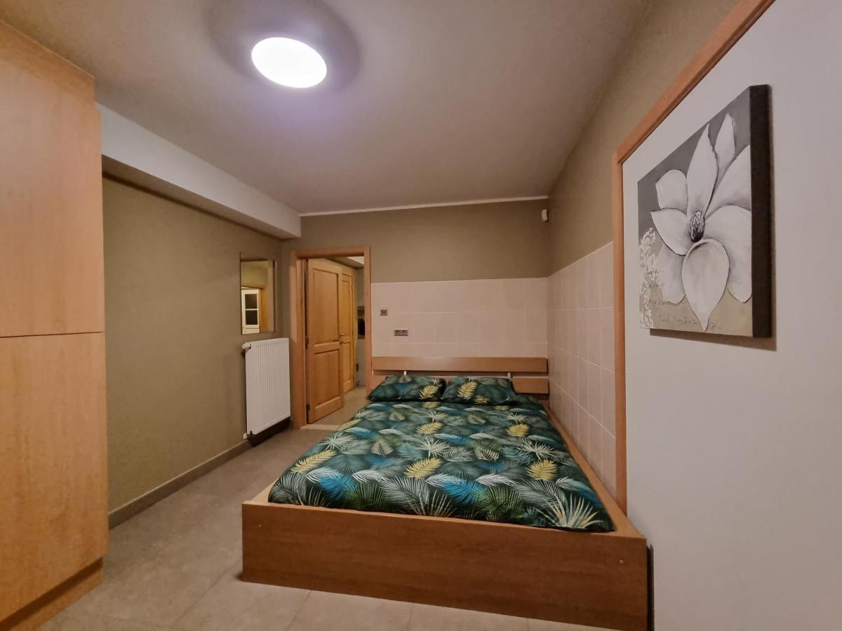 Susberg 3 Luxe Verblijf Met Zwembad En Sauna NeerNeerpelt Exteriör bild